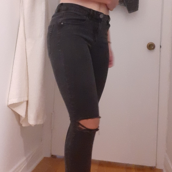 Garage Mid-rise Jeans - Picture 2 of 3